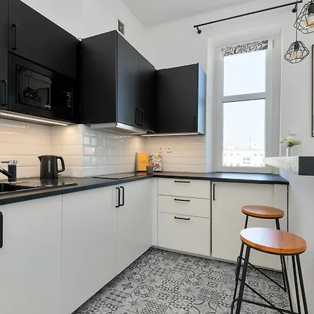 Kompaktowy W Centrum Blisko Plazy Miejskiej By Renters Διαμέρισμα Γκντίνια