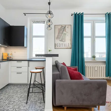 Διαμέρισμα Kompaktowy W Centrum Blisko Plazy Miejskiej By Renters Γκντίνια