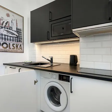 Kompaktowy W Centrum Blisko Plazy Miejskiej By Renters *