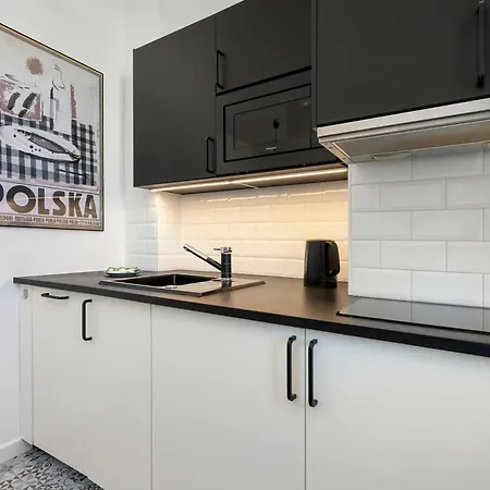 Kompaktowy W Centrum Blisko Plazy Miejskiej By Renters Gdyně