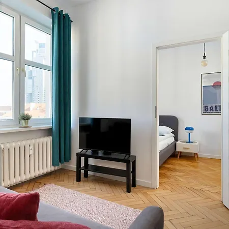 Διαμέρισμα Kompaktowy W Centrum Blisko Plazy Miejskiej By Renters Γκντίνια